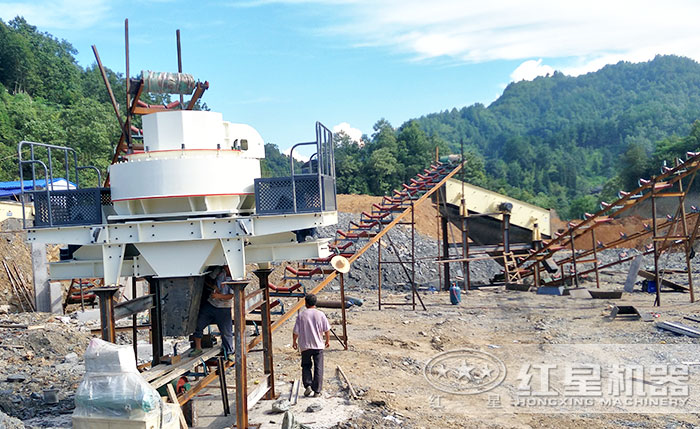 時(shí)產(chǎn)50-60噸建筑垃圾沖擊式破碎機(jī)哪里便宜？河南廠家有推薦嗎？